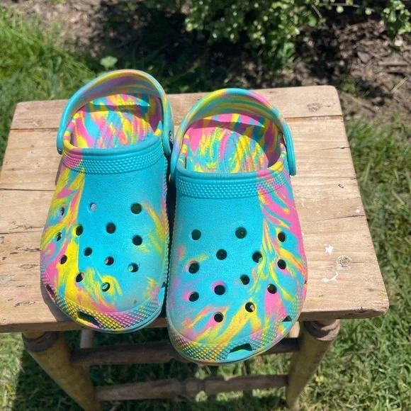 CROCS Blue and Yellow Sandals Vibrant Comfort - Picture 2 of 5